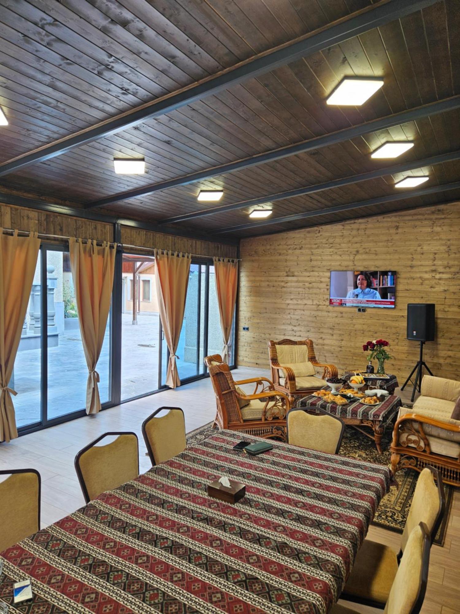 Eridana Hotel Yerevan Luaran gambar