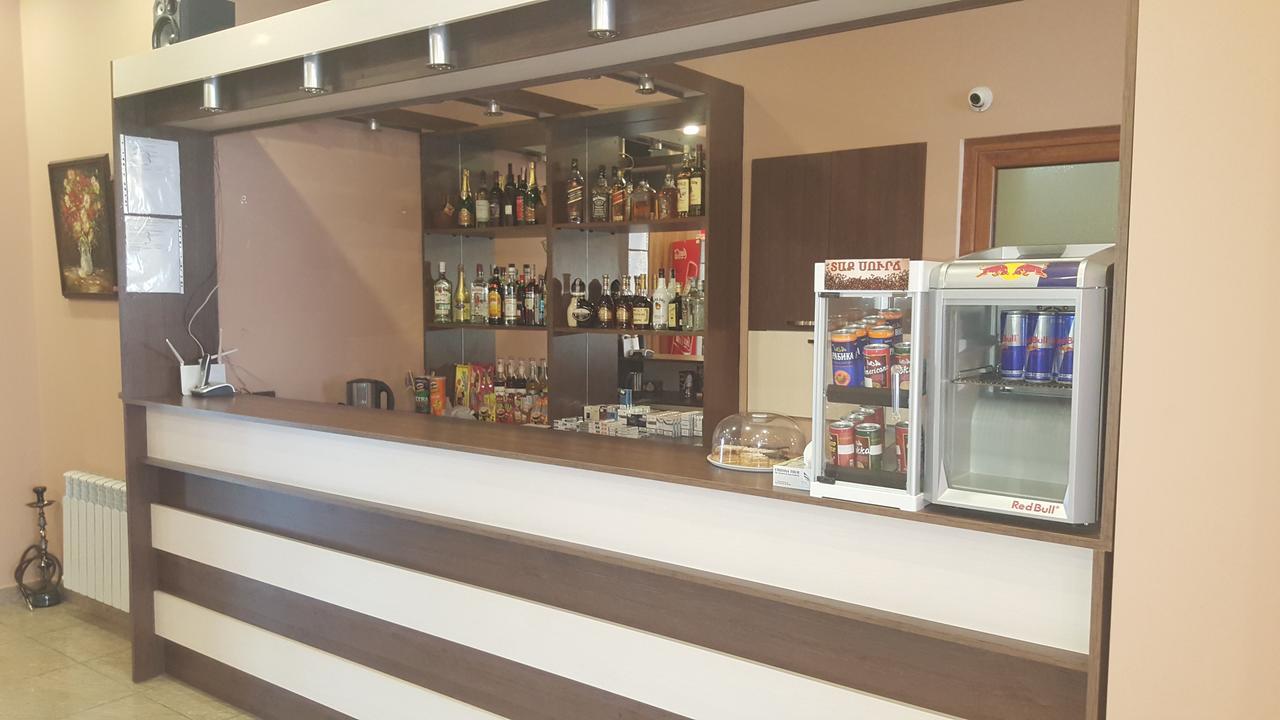 Eridana Hotel Yerevan Luaran gambar
