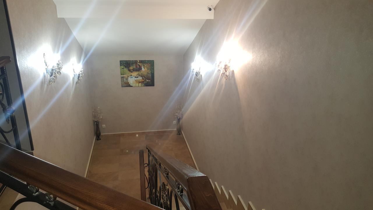 Eridana Hotel Yerevan Luaran gambar
