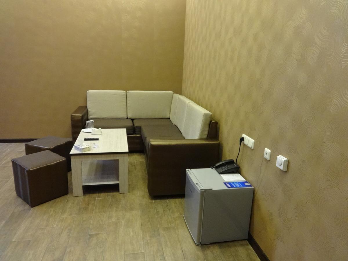 Eridana Hotel Yerevan Luaran gambar