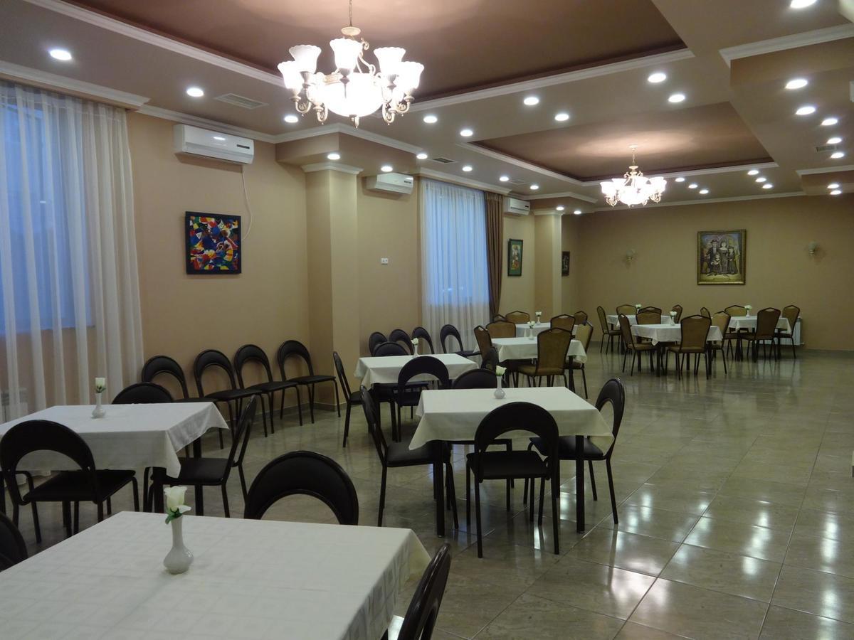 Eridana Hotel Yerevan Luaran gambar