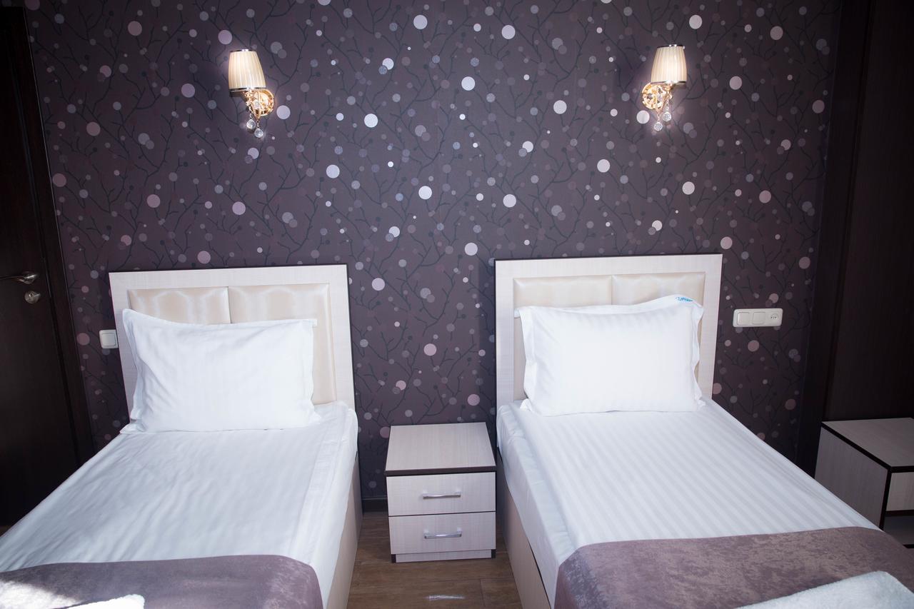 Eridana Hotel Yerevan Luaran gambar