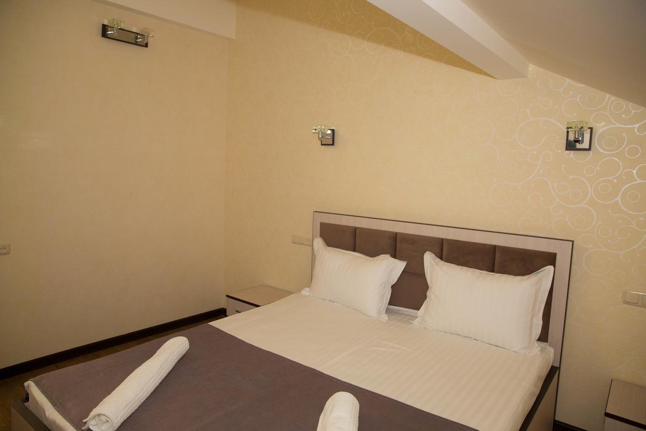Eridana Hotel Yerevan Luaran gambar