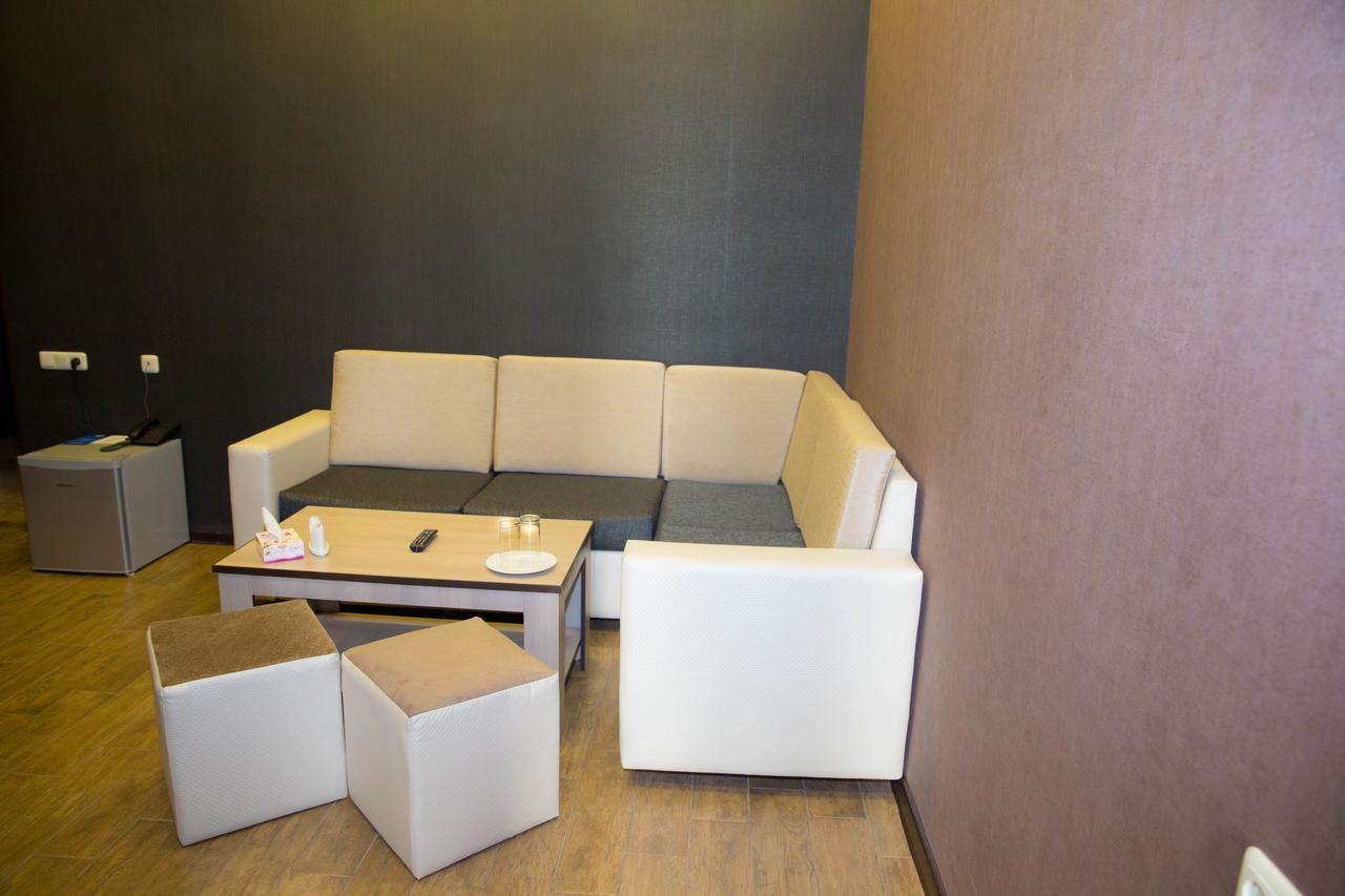 Eridana Hotel Yerevan Luaran gambar