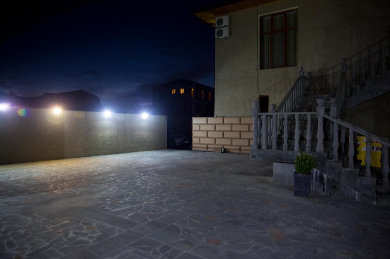 Eridana Hotel Yerevan Luaran gambar