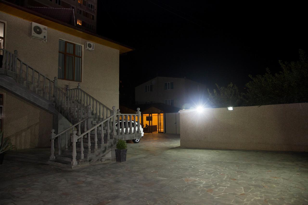 Eridana Hotel Yerevan Luaran gambar
